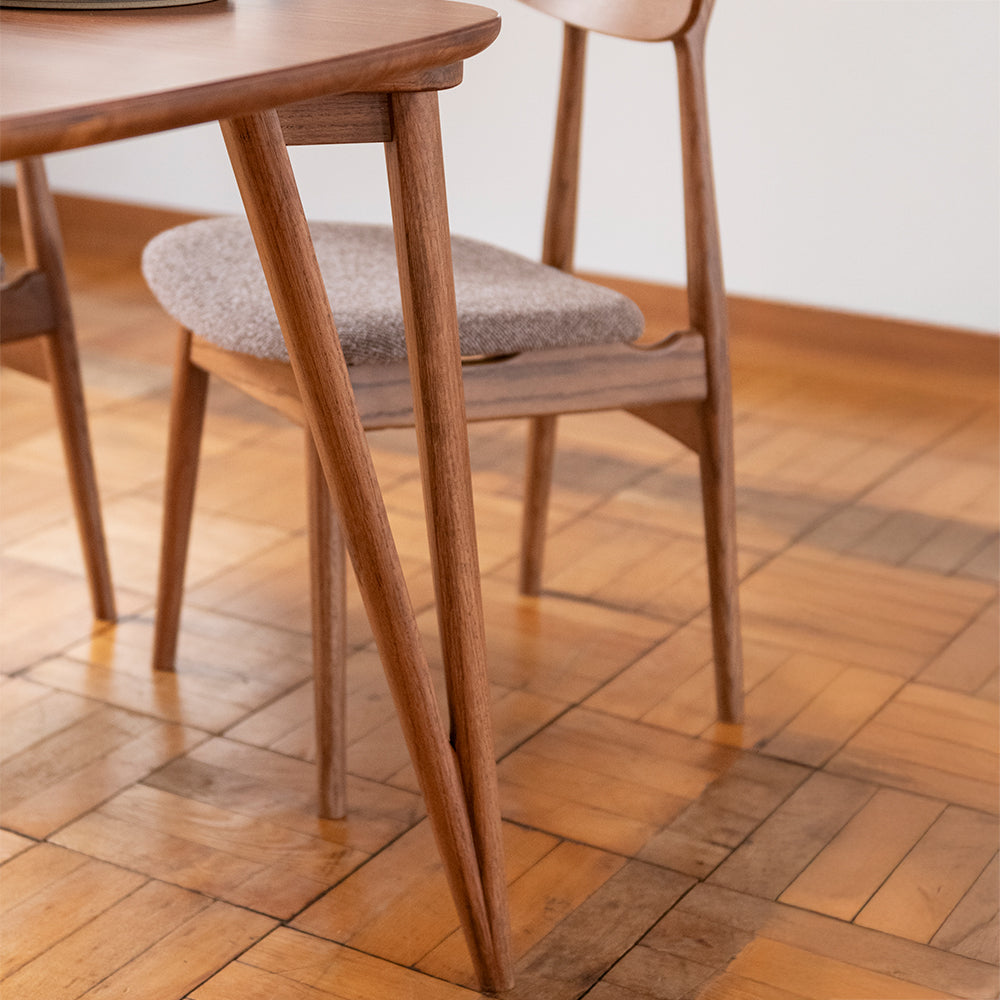 ポポル ダイニングテーブル (130cm)