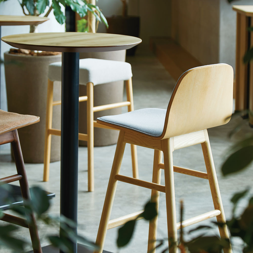 ウト(Ⅱ) カウンターチェア